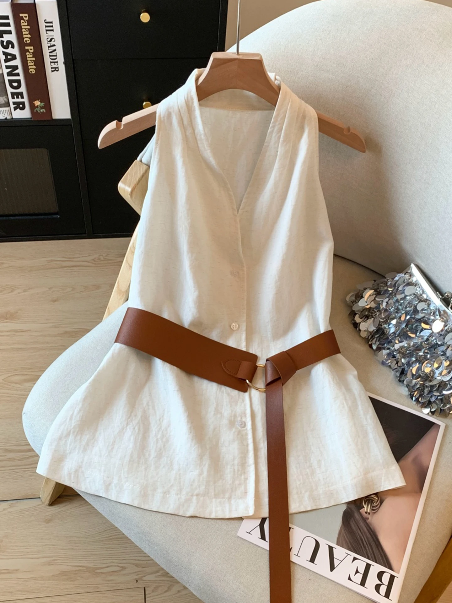 

Retro Spicy Girl V-Neck Shirt Women's Thin Summer Open Cardigan Vest Sleeveless Slim Fit Top Korean Style Breathable Skin-Fri...