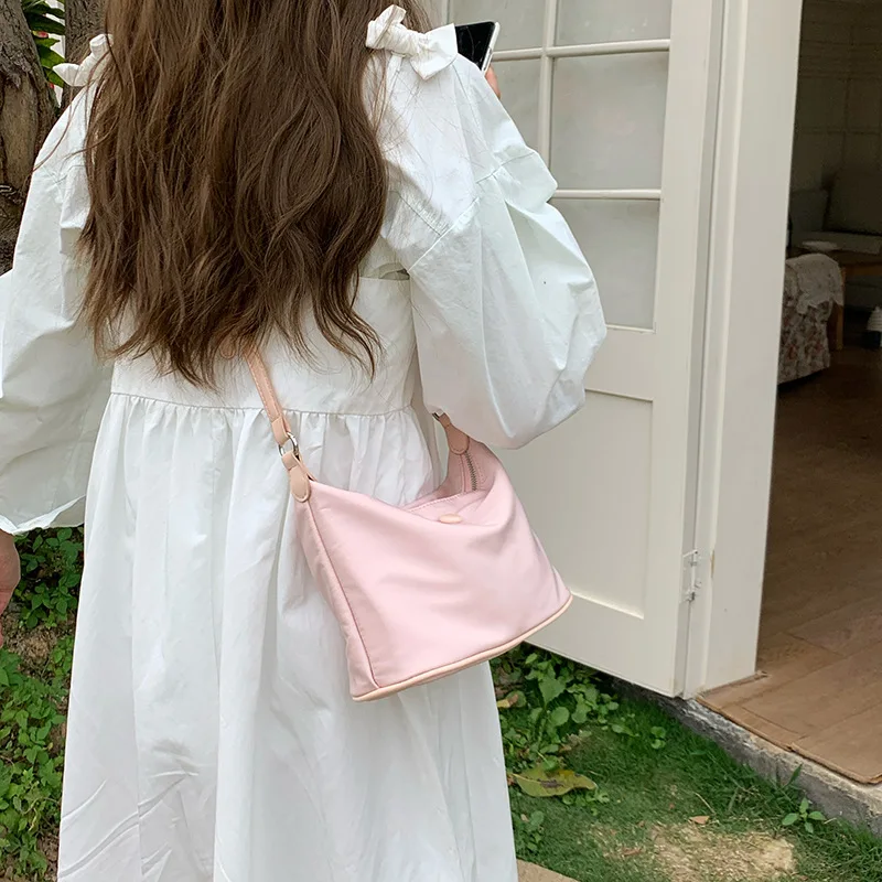 Sac sous les ati elles en nylon imperméable Kpop pour femme, sac à main pour femme, petit sac à main décontracté, sacs à bandoulière légers pour femme, sacs fourre-tout initiés, rose