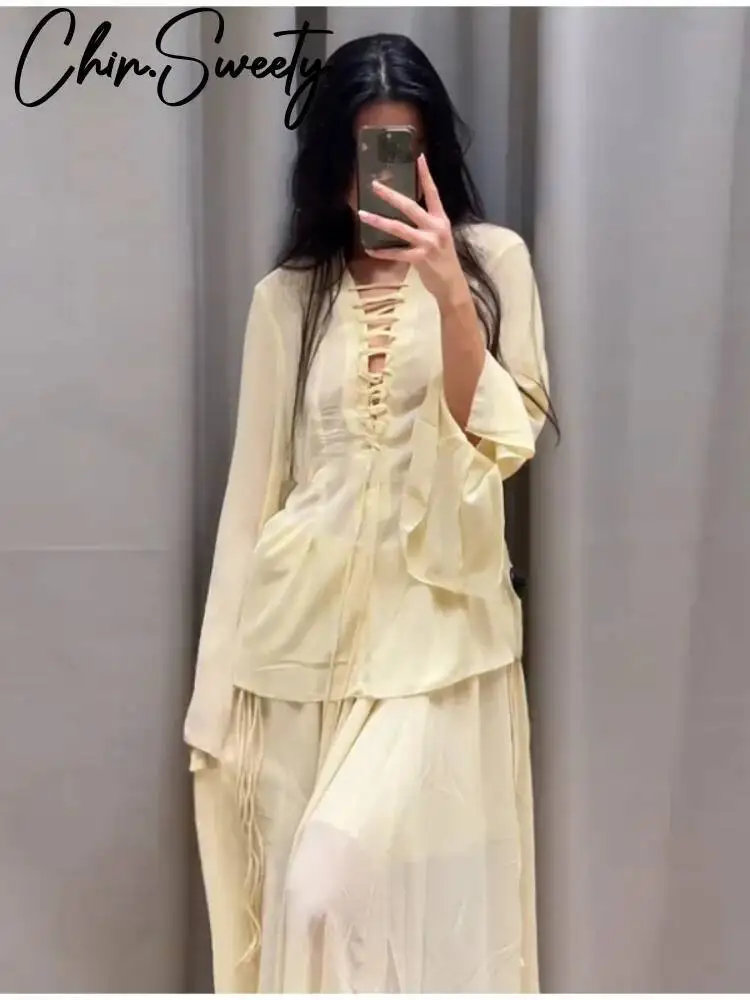 أنيقة الدانتيل يصل بلوزة صفراء تنورة مجموعة المرأة فضفاضة كاملة مضيئة كم الخامس الرقبة أعلى طويلة مطوي التنانير 2025 الصلبة الصيف سيدة البدلة