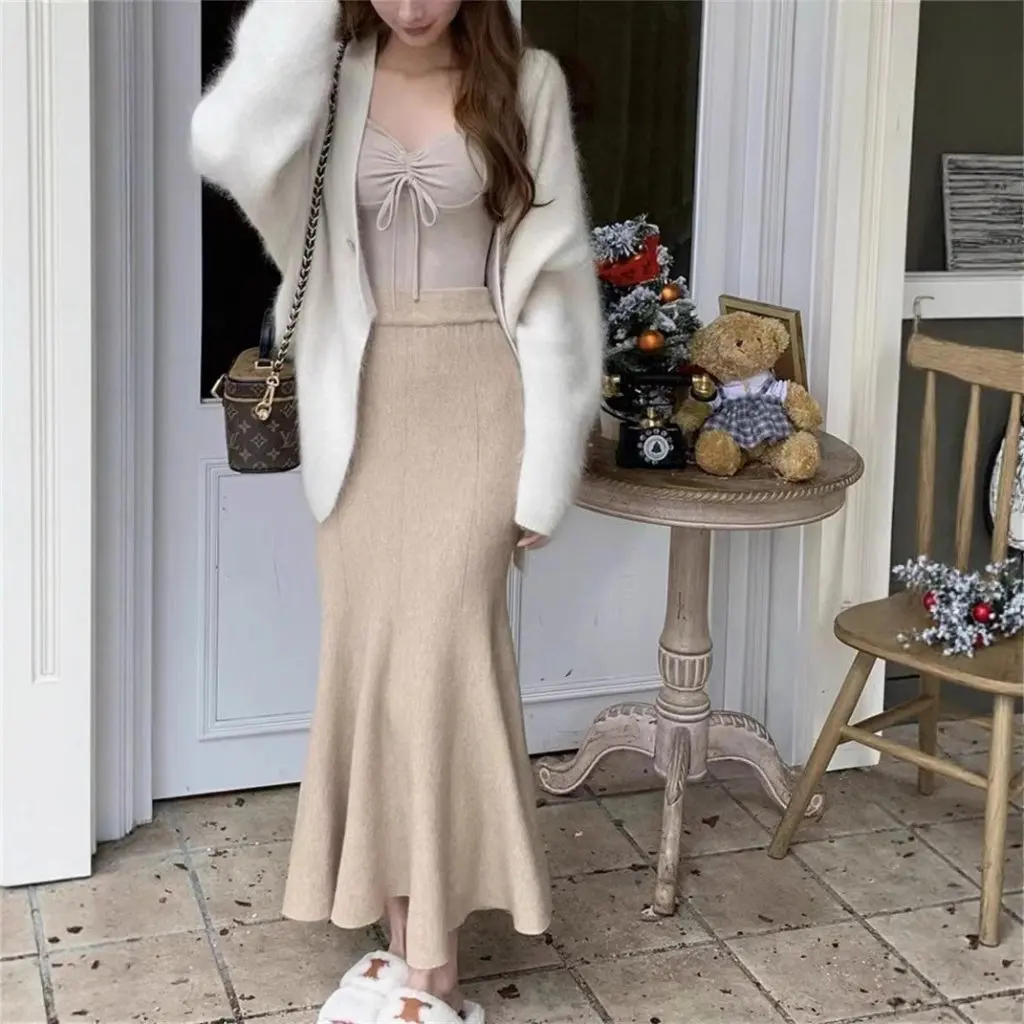 

High Waist Hip-Wrapped Knitted Fishtail Skirt for Women Elastic Waist Sexy One-Step Autumn Winter Fashion Half Skirt