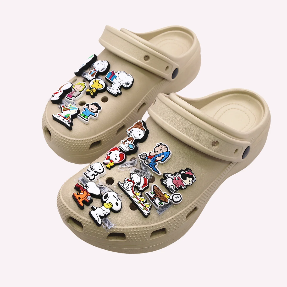 MINISO 1 قطعة حذاء سنوبي كلاسيكي سحر الزينة تسد دبوس صندل اكسسوارات صالح معصمه ظهره قلم رصاص صندوق هدايا عيد الميلاد