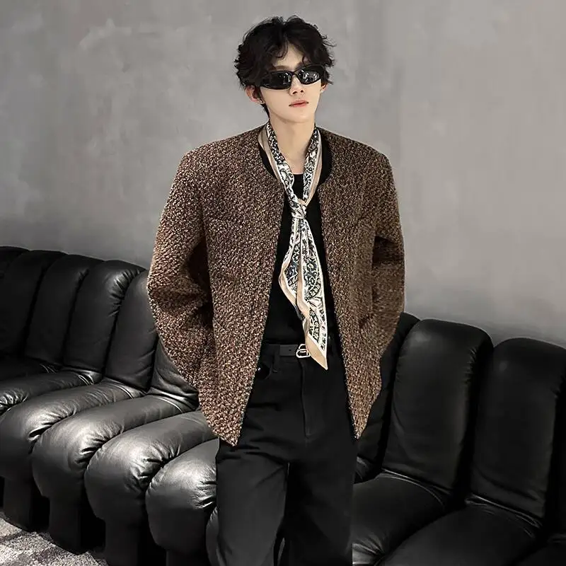 WTHT Modischer Herren-Mantel mit gespleißtem Band-Design, Schulterpolster, trendiger amerikanischer Stil, einreihige Jacke, männlich, 2025, Herbst 2A2151