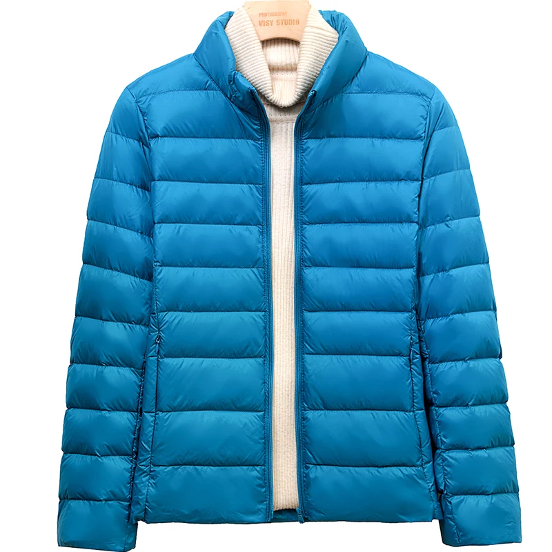 Neue 2025, ultraleichte Daunen-Pufferjacke mit Kapuze für Damen, tragbar, leicht, winddicht, für Damen, Herbst und Winter, warme Mäntel