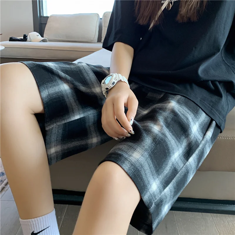 Male and Female Neutral Japanese Department Large Size Loose Casual Plaid Five Minutes in The Pants Sports Shorts