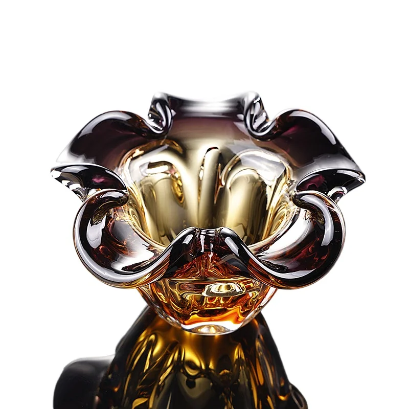 

Light luxury creative retro flower-shaped crystal glass ashtray modern living room glass ashtray art ornament