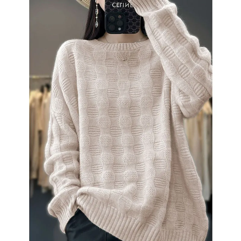 Autumn and Winter Fashion Korean Version Lazy Style Retro Round Neck Sweater Loose and Versatile Temperament Women\'s Knitted Top