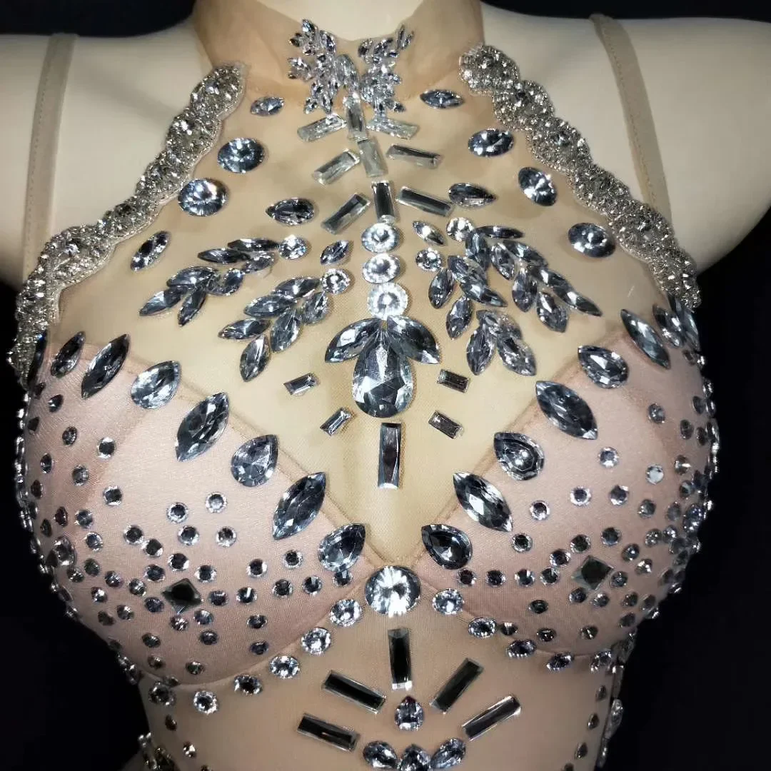Body z odkrytymi plecami, na ramiączkach spaghetti, w kolorze nude, z efektem prześwitu, zdobione błyszczącymi kryształkami i cyrkoniami, seksowne, dla kobiet, odzież klubowa, kostium DJ-a, strój do tańca na rurze.