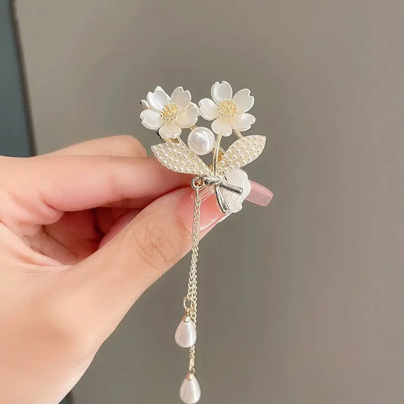 Elegant Lily Of The Valley Flower Hair Clip Claw Crabs On The Back Of The Head Pearl Flower Hairpin Bangs Clip Tassel Clip