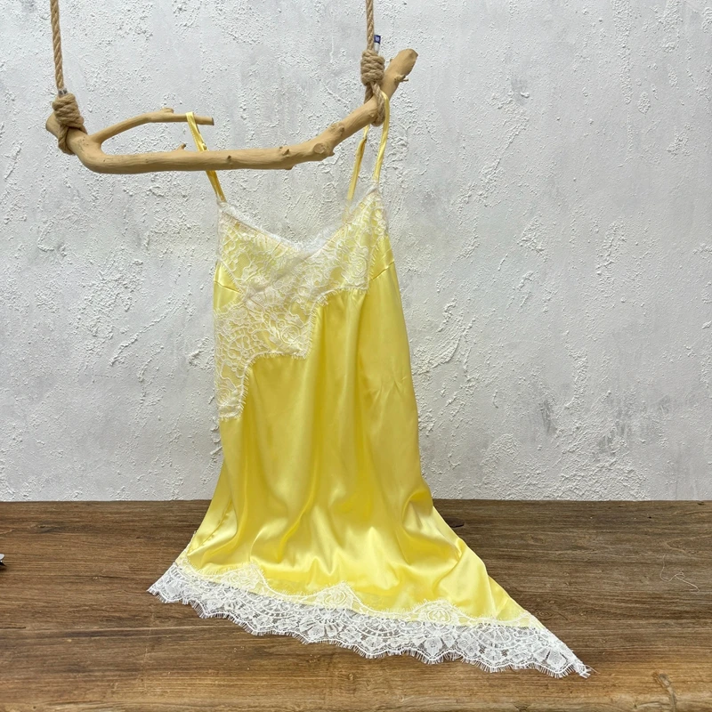 فستان نوم نسائي من Combhasaki مزين بالدانتيل مُزين بالزهور من الساتان بدون أكمام ورقبة على شكل حرف v وحاشية غير متماثلة فستان كامي صغير #6