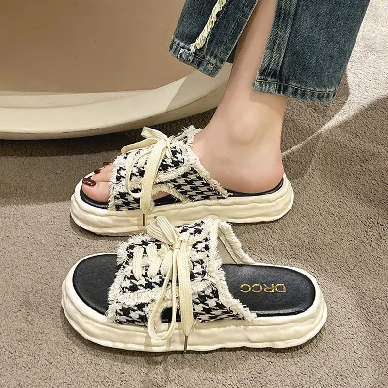 Fashion Sandals Platform Designer Slipper Woman Elegant Slippers For Women Summer New 2024 With Korean Style Green Cute Shoes