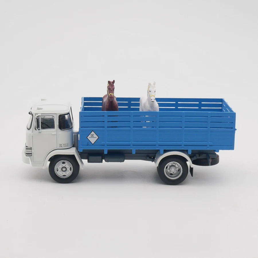 ixo-1-43-scale-diecast-alloy-ebro-d-700-transport-truck-toys-cars-model-classics-nostalgia-adult-gifts-souvenir-static-display