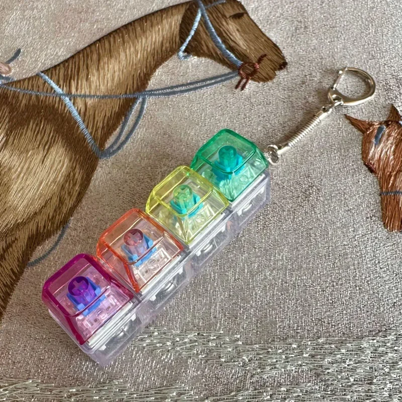 LED لوحة المفاتيح المفاتيح ألعاب متململة كريستال الفرس لعبة حسية لتخفيف التوتر لوحة المفاتيح المفاتيح أداة تململ للبالغين والأطفال