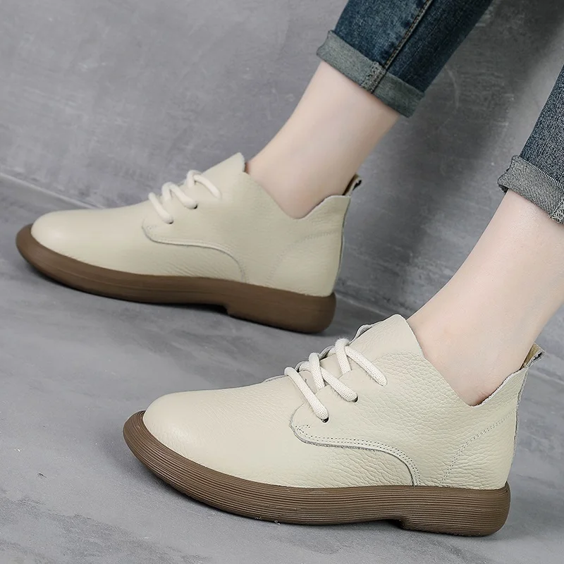 DRKANOL 2026 النساء أحذية الخريف الشتاء أفخم حقيقية جلد البقر لينة الراحة الشقق كعب قصير حذاء من الجلد السيدات أحذية دافئة