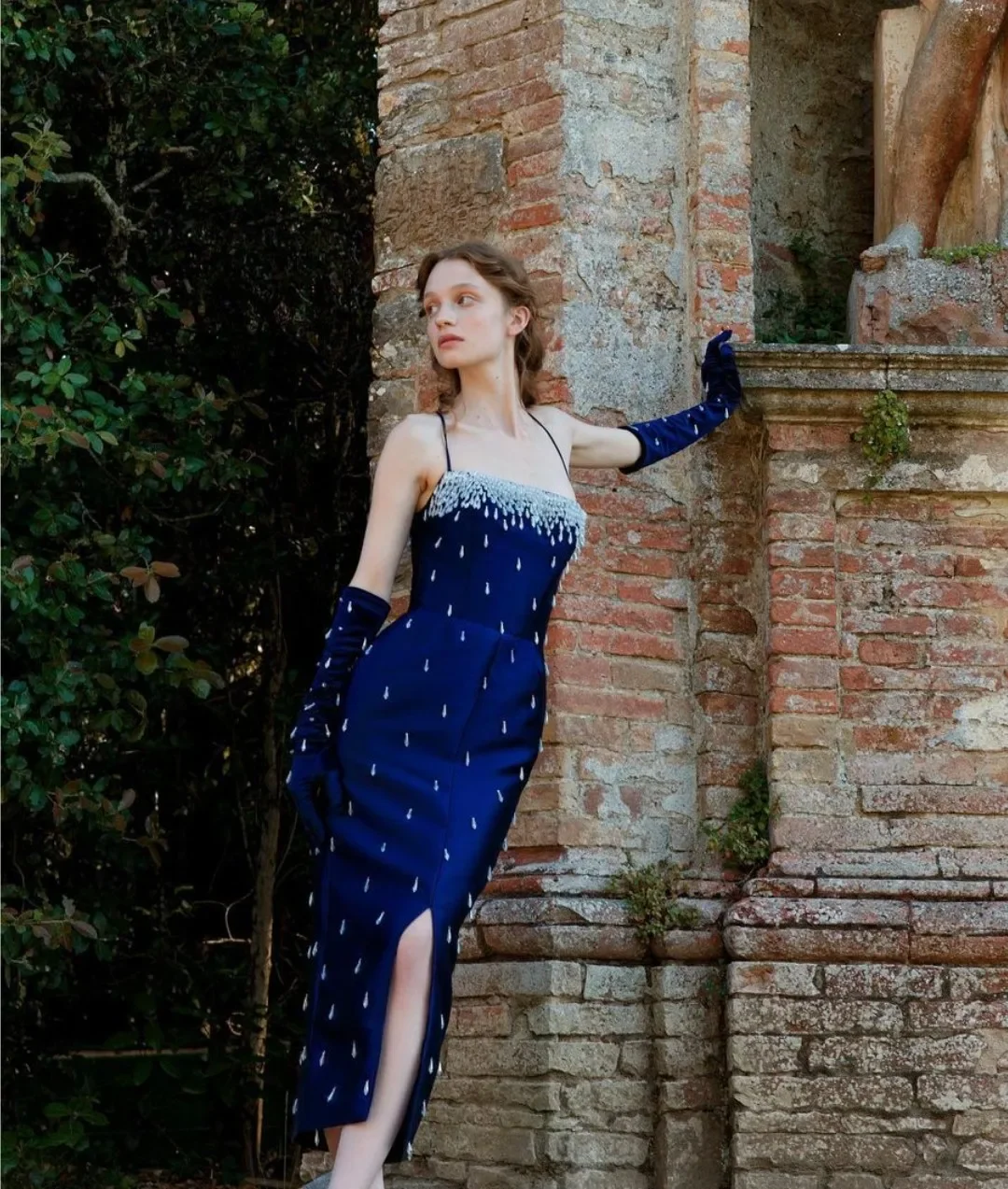

customized Crystal Navy Mermaid Party Evening Dresses Spaghetti Sleeveless Side Slit Prom Dresses Vestido De فساتين مناسبة رسمية