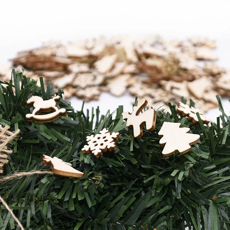 100pcs/bag Natural Wood Christmas Ornaments Pendant Mini Snowflake Xmas Tree Confetti Table Scatter Decor for Home New Year Gift