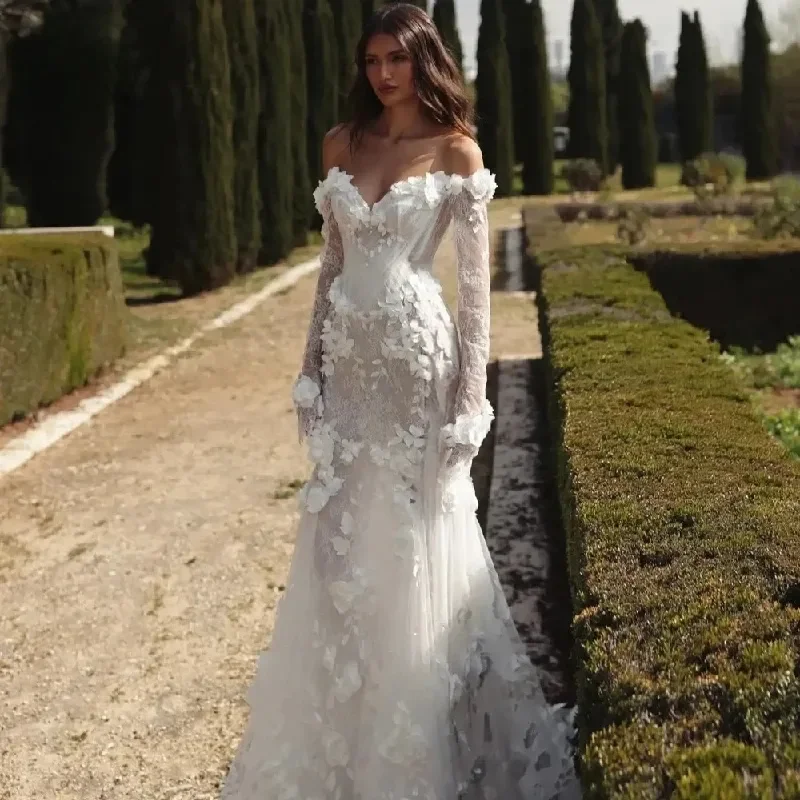 Boho Mermaid Wedding Dresses 3D Floral Appliques Lace Elegant Ivory Bridal Bride Gowns Off-Shoulder Long Sleeves Chic Beach