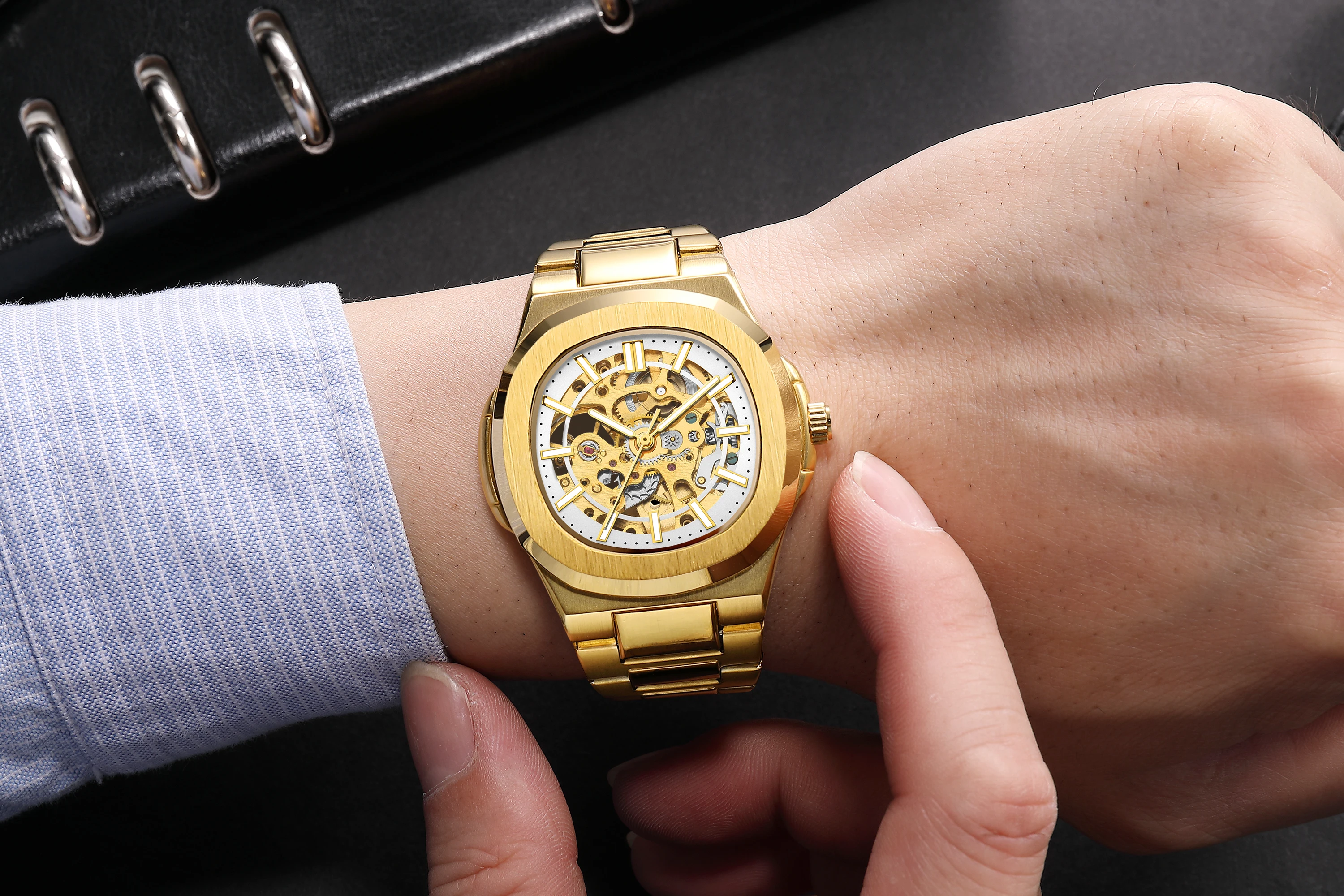 Herren Quarzuhr Mode Automatische Herrenuhr Edelstahl Wasserdicht Business Skelett-Uhr – Detail 10