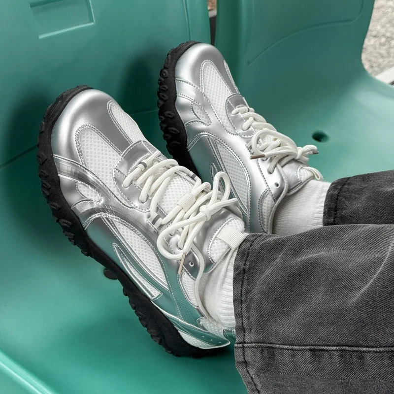 

Men's Comfortable Breathable and Niche Sports Shoes Summer New Color Breathable Soft Sole Comfortable Fashionable and Versatile