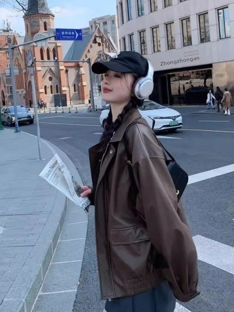 

Коричневый кожаный джерт в американском стиле ретро, женский кожаный джет ort 2025 года, новинка осени, маленькая мотоциклетная одежда для отдыха, кожаный джет