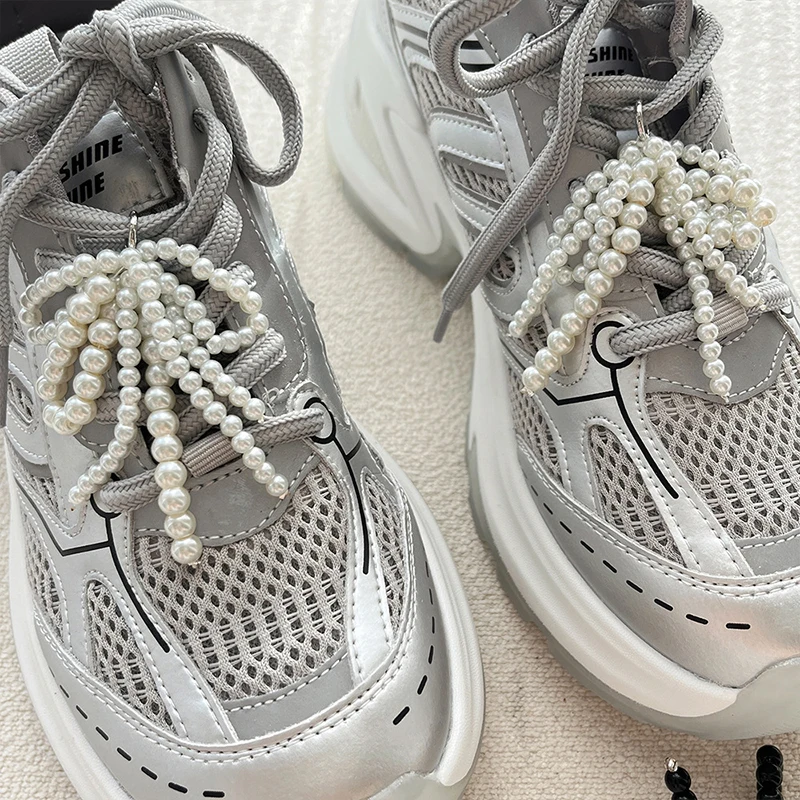 2pcs Korea Pearl Shoe Buckle Bow Pendant Pearl String Shoes Accessories Cute Beaded Bag Pendant Key Chain Shoe Decoration