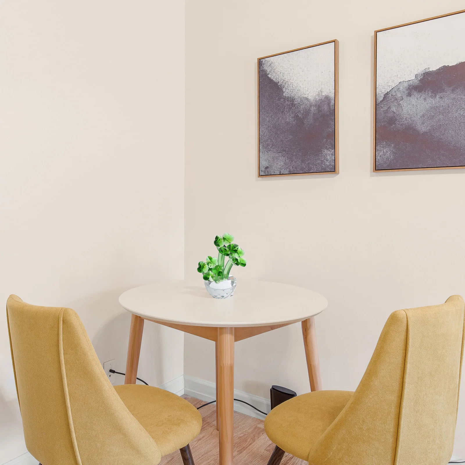 

Four-Leaf Clover Crystal Decor Exquisite Stylish Desktop Ornament Home Bedroom Tabletop Craft Decorative Lucky Clover Ornament