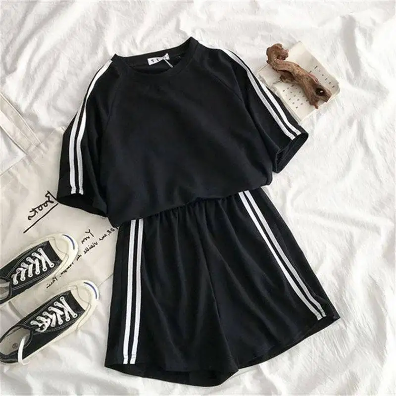 Two-piece Women\'s Sportswear Short-sleeved Shorts Sports Suit Female Girls Loose Running Leisure Suit Summer 2 Piece Outfit