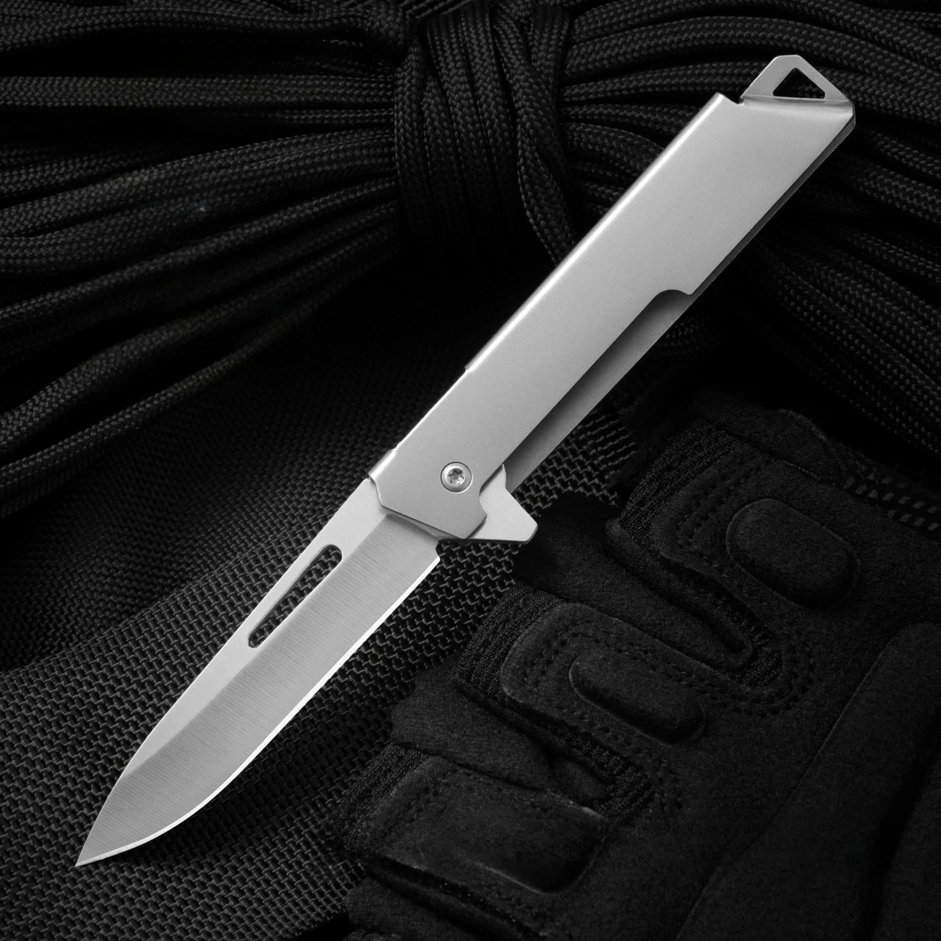 Stainless steel small knife, mini folding knife, camping portable small knife, keychain disassembly, express delivery knife