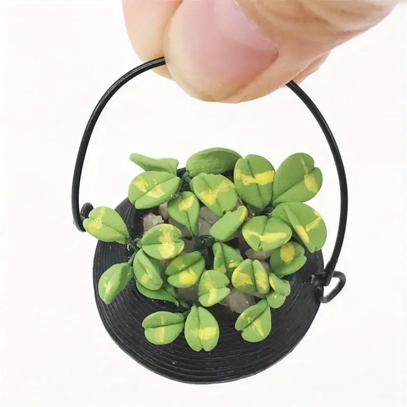 1 Stück Mikro-Puppenhaus-Landschaft Mini Grüne Topfpflanze Simuliertes Hängeblumenmodell Heimdekoration Mini-Ornament Taschenformat