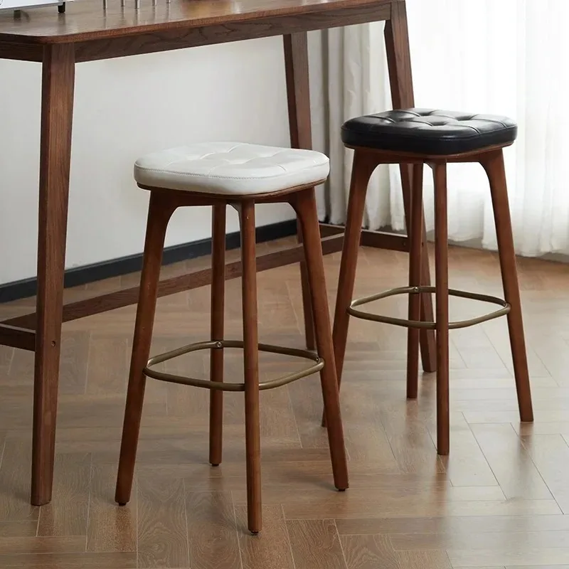 

Комплект из 2 барных стульев из массива дерева для кухни, современные барные стулья, стулья для барной стойки из массива дерева, легкие роскошные современные минималистичные барные стулья