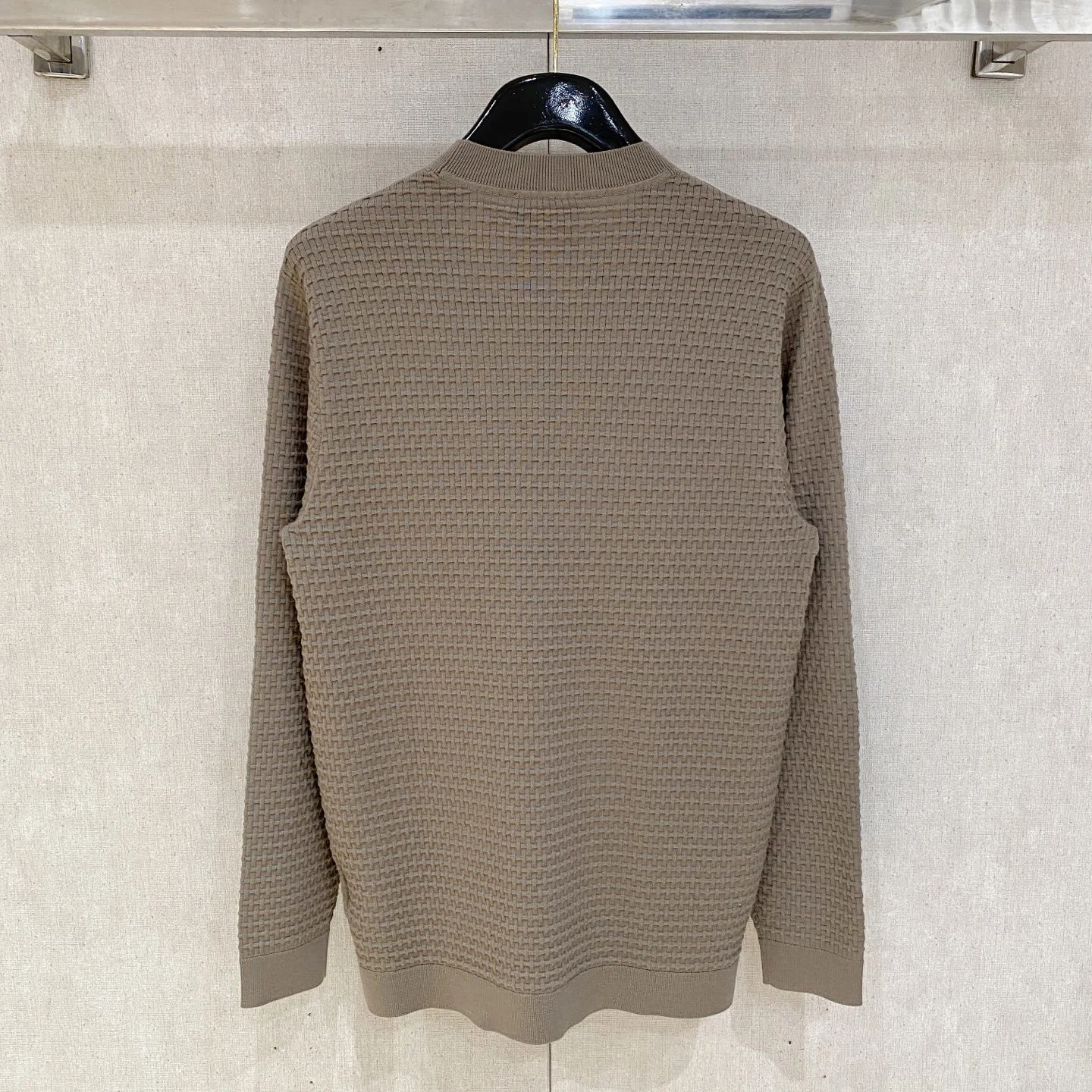 เสื้อสเวตเตอร์ถักคอวีผู้ชายไซส์ใหญ่ สไตล์ลำลองธุรกิจ โทนสีพื้นเรียบง่าย ดูดีมีระดับ สำหรับต้นฤดูใบไม้ร่วง