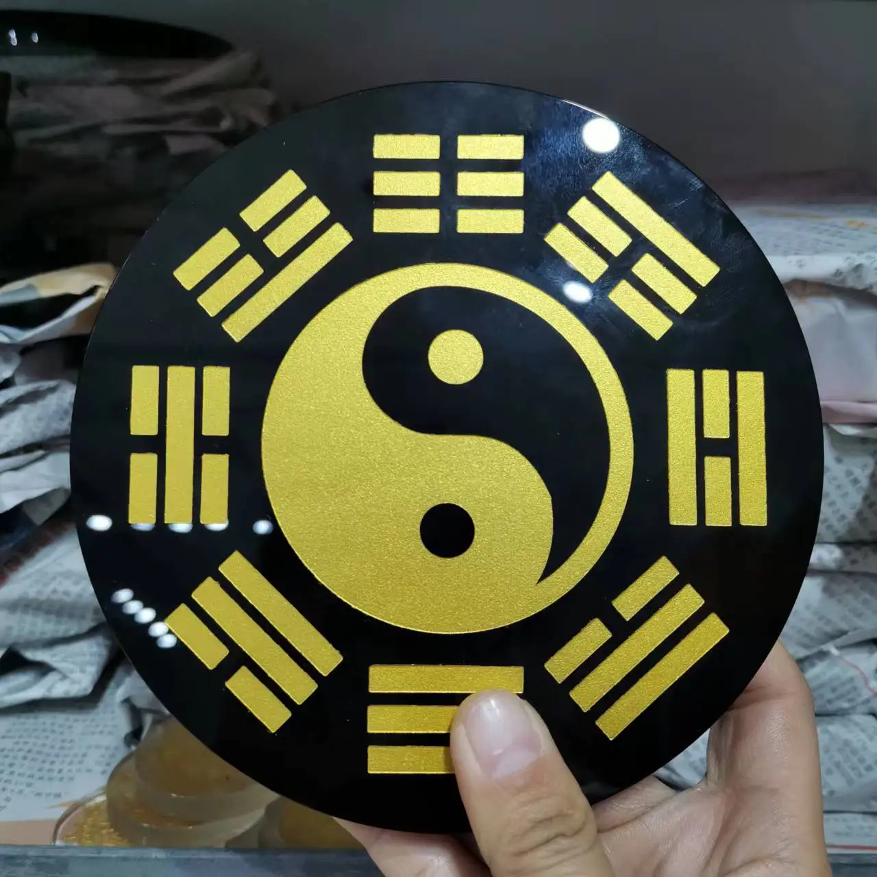 150mm Natural black obsidian stone Disk round plate With Tai chi pattern fengshui For Home Decoration