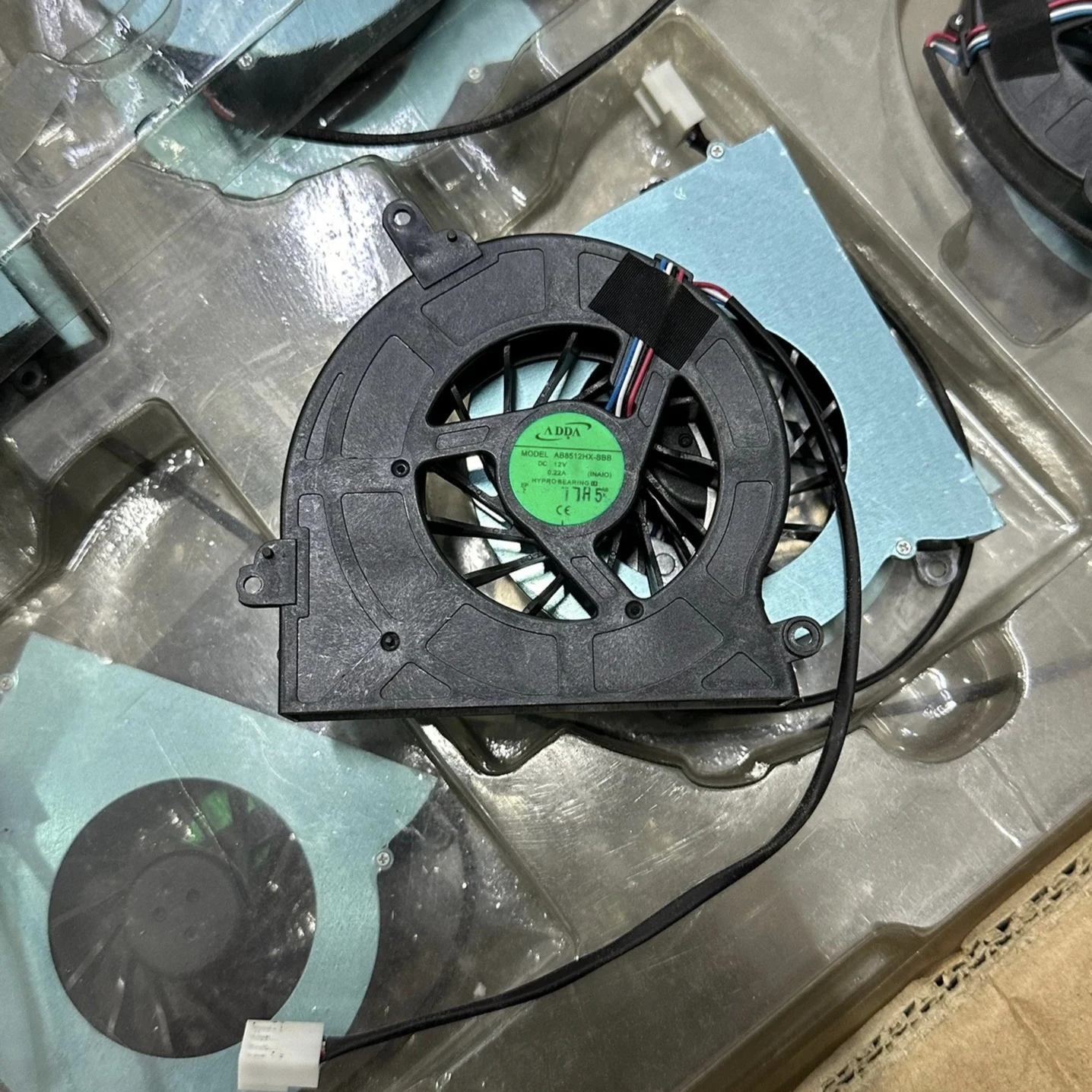 

ADDA AB8512HX-SBB DC 12V 0.22A 4-Wire Server Cooling Fan