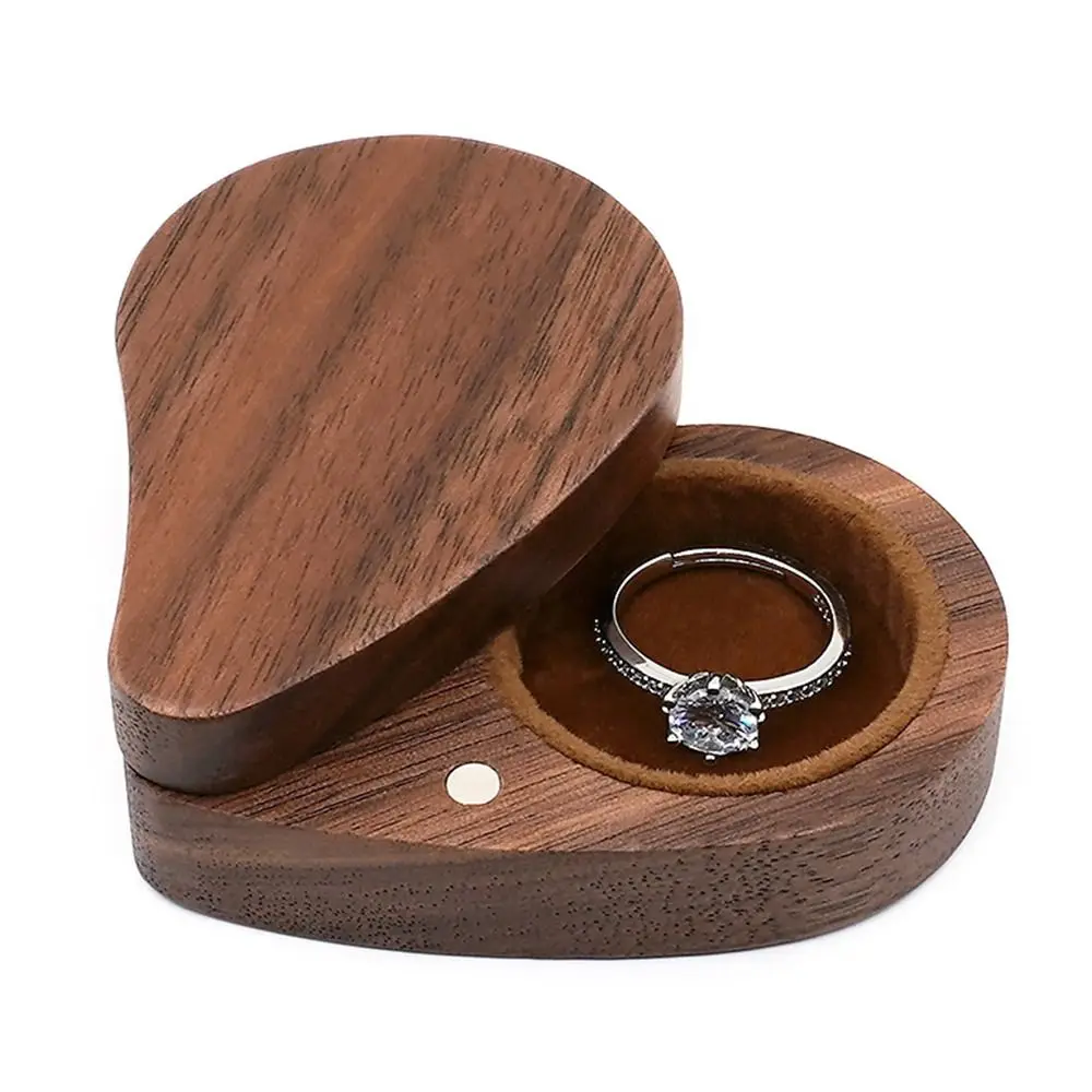 

Коробка для обручальных колец из орехового дерева в форме сердца, магнитная крышка, деревянная шкатулка для драгоценностей, прочная многоразовая коробка для хранения сережек на День Благодарения