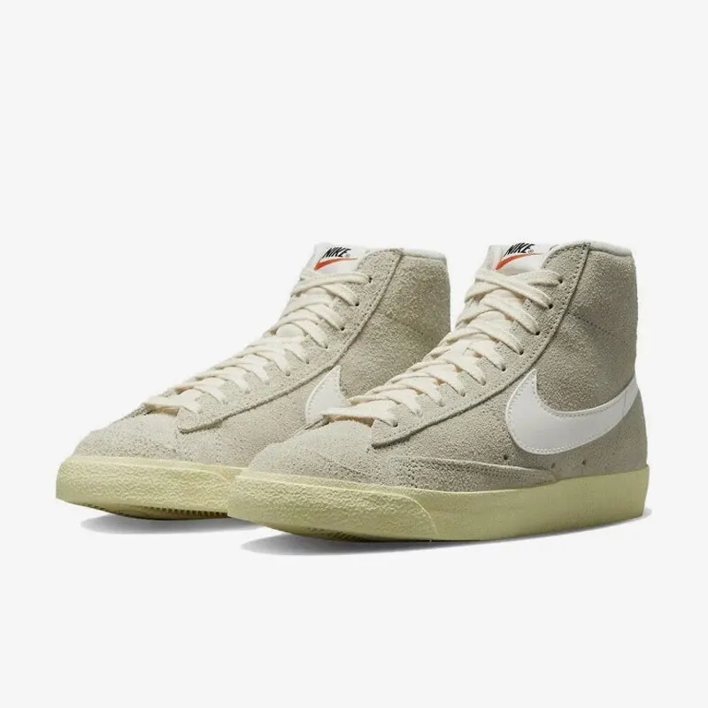 

Оригинальные женские кроссовки Nike W BLAZER MID '77 VNTG DV7006-001