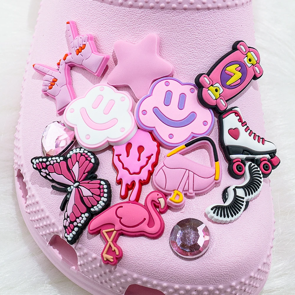 20//50/100 Stück zufällige rosa Schuhanhänger für Frauen, Make-up-Schuhdekorationen, Anstecknadeln für Mädchen, Geschenke, Sandale, Zubehör, Flamingos – Detail 2