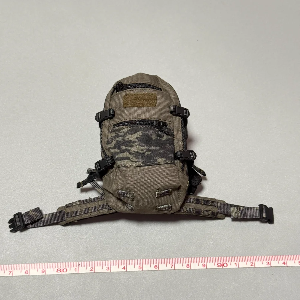 

26065SS 1/6 Scale Soldier SAS Backpack Model