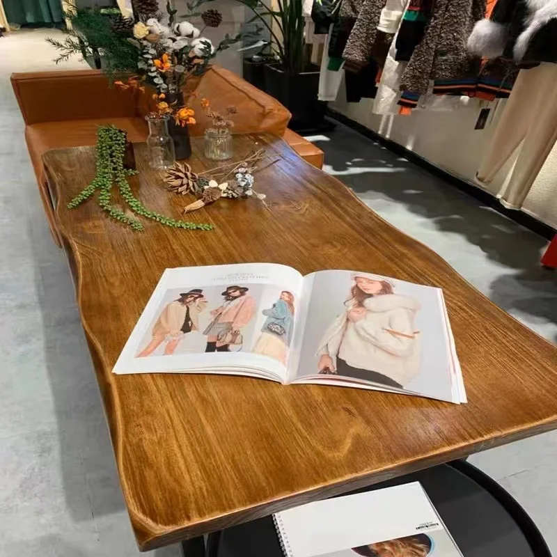 طاولة مؤتمرات حديثة وبسيطة من الخشب الصلب وطاولة تفاوض وطاولة طويلة ومكتب منزلي ولوحة كبيرة للكمبيوتر