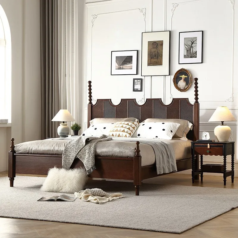 

Retro medieval style, solid wood bed French style, carved Roman column, high-end bed