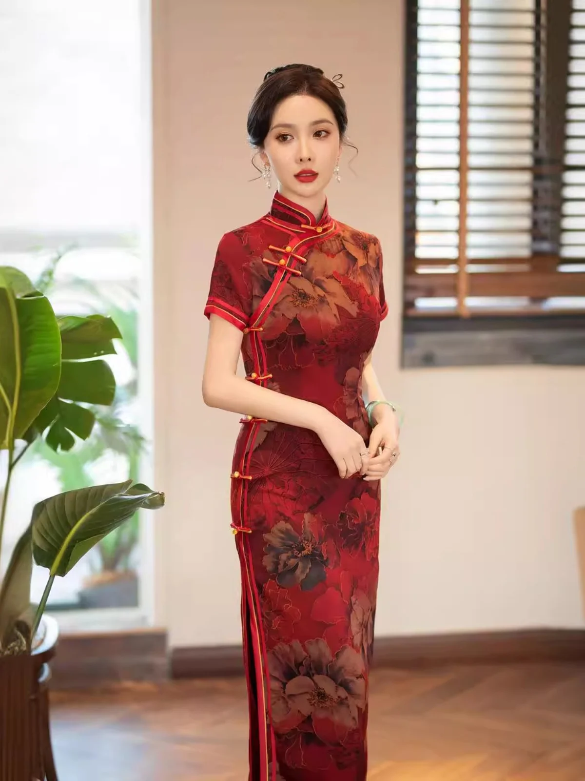 

Новое винтажное цветочное платье R Pte 2026 весна-лето, красное, с коротким рукавом, улучшенный фасон для женщин