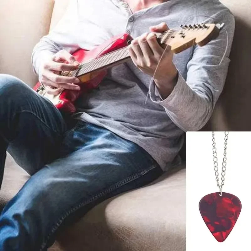 Eddie Munson Necklace Strange Horror Things Guitar Pick Pendant Necklace Heart Ruby Pendant Costume Cospaly Jewelry Gift New