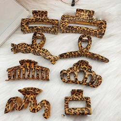 Vintage Large Geometric Crown Hair Claw Clip Korean Charm Exaggerate Leopard Print Plastic Bathing Hairpin Accessories Headdress