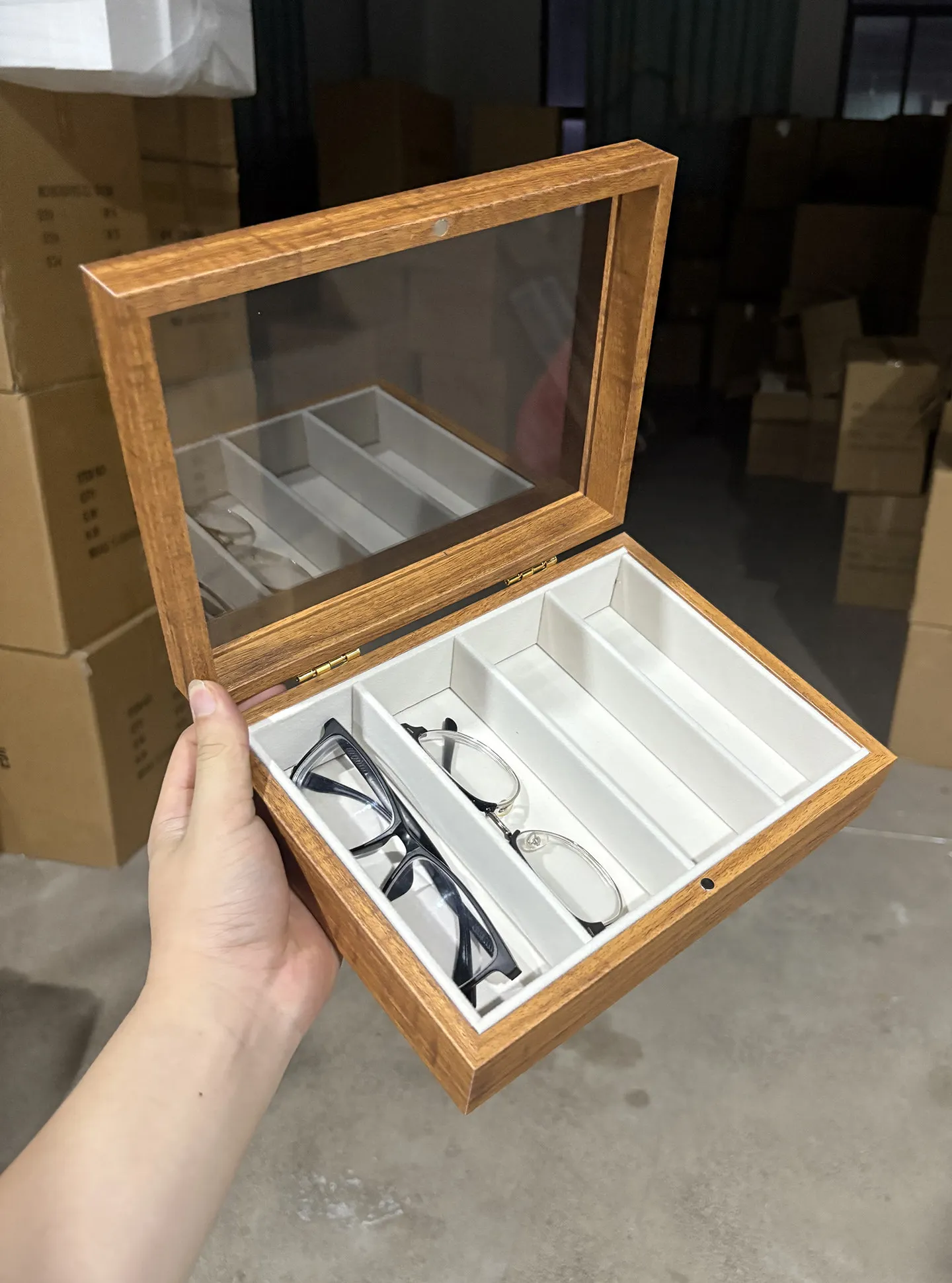 High-End Wooden Eyewear Storage Box with Glass Cover Home Use Multi-Compartment Sunglasses Display Case Premium Quality