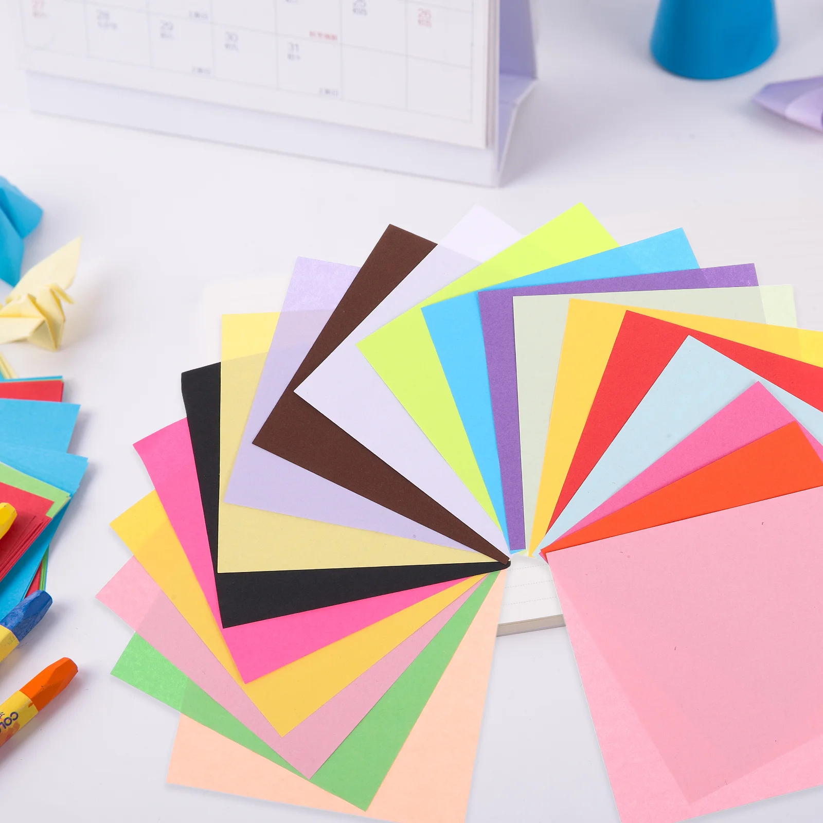طقم ورق أوريغامي ملون مكون من 200 قطعة مصنوع يدويًا لقطع الورق اليدوية والأنشطة الإبداعية لمرحلة ما قبل المدرسة ورياض الأطفال