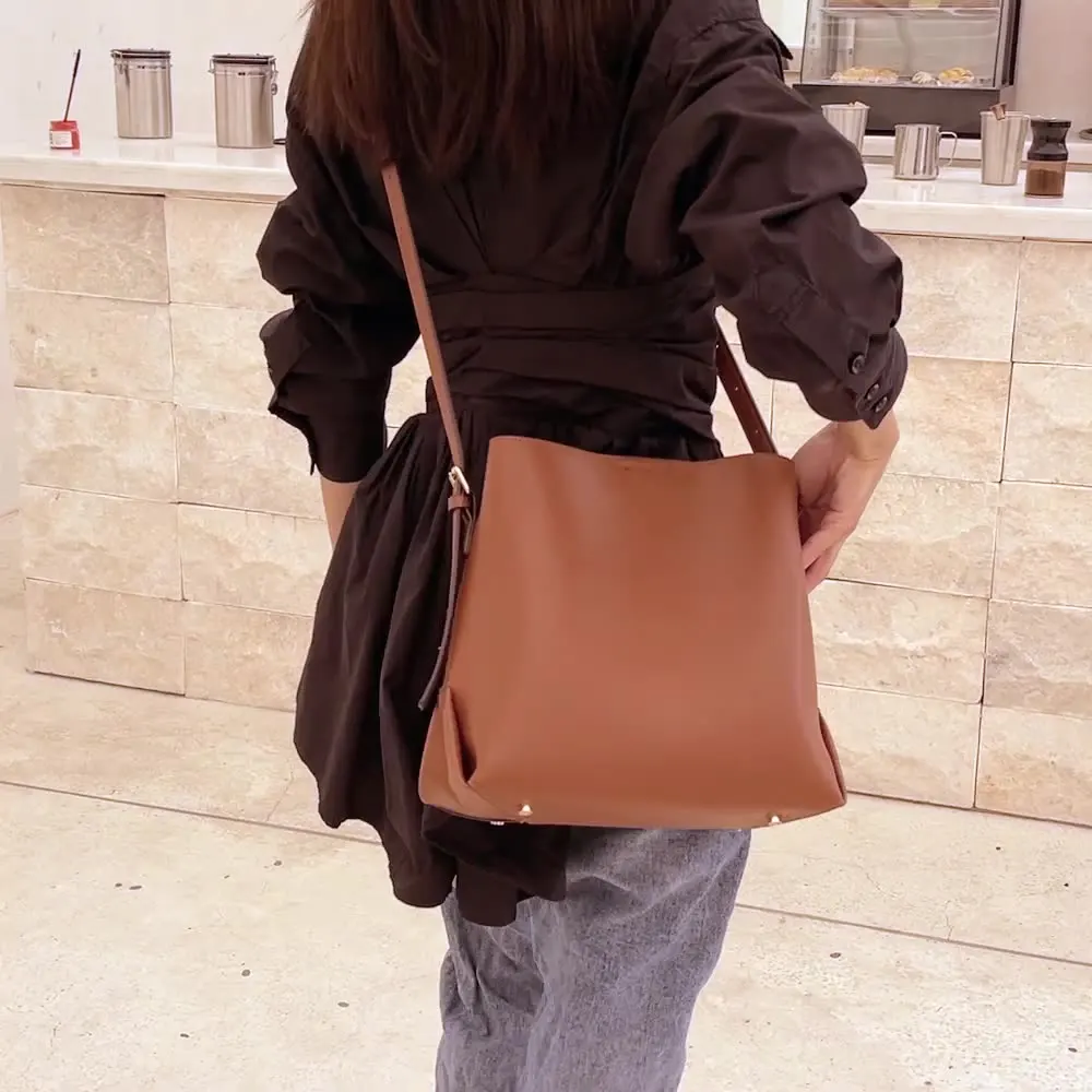 

Маленькая сумка-ведро нишевого дизайна, новая сумка через плечо с диагональю креста на одно плечо, сумка-тоут