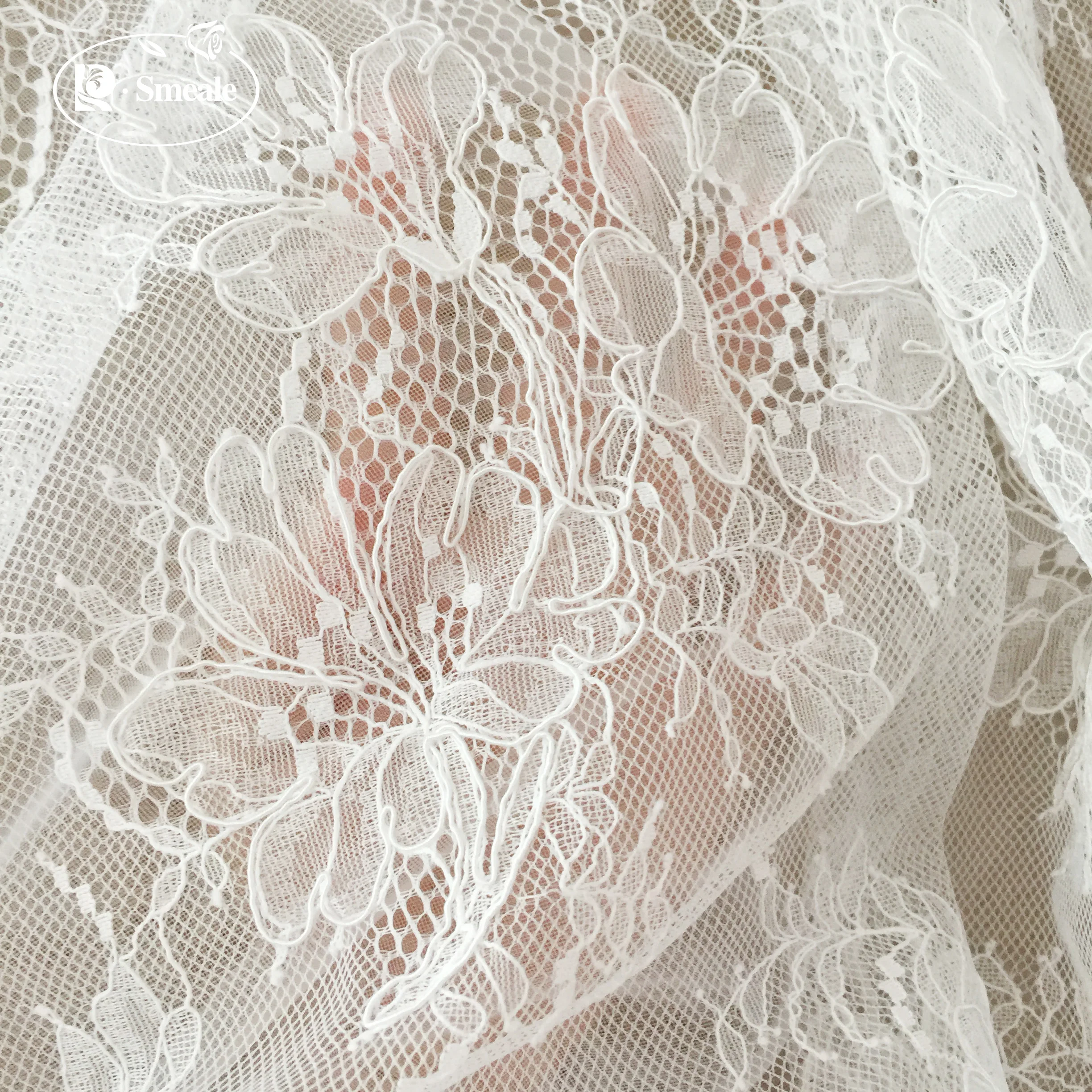 3x1,5 Meter. Französischer Spitzenstoff, Kordel-Wimpernspitze. Nähmaterial für DIY-Projekte. Stoffe für Abendveranstaltungen. Spitzenstoffe für Hochzeiten – Detail 3