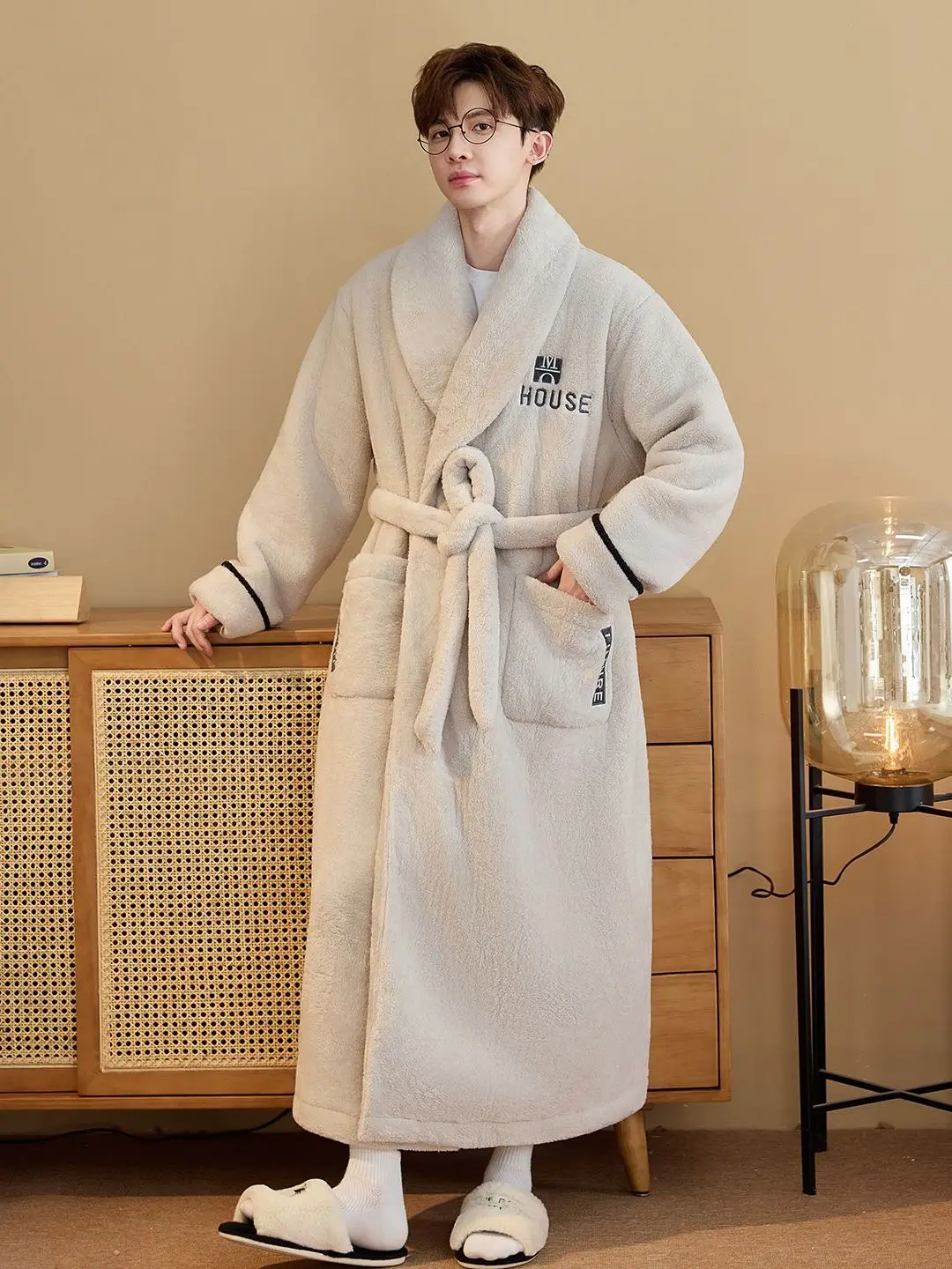 men's-long-thickened-fleece-bathrobe-winter-warm-home-leisure-sleepwear-large-size-belted-style-youth-home-comfortable-robe