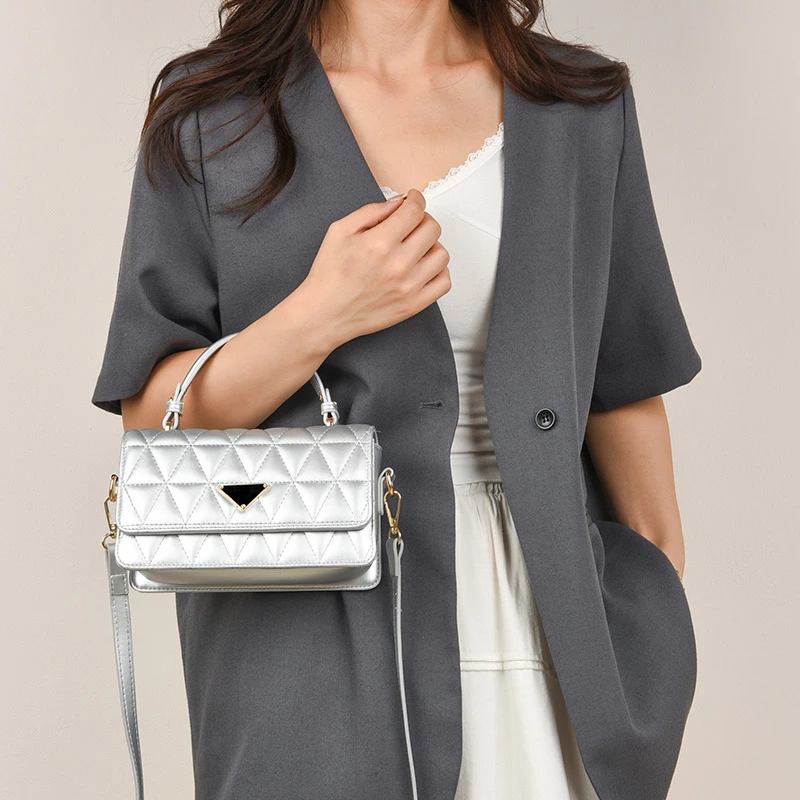 

High-End Simple Vintage Tote Bag Elegant Messenger Style Large Capacity For Women Luxury Leisure Fashion