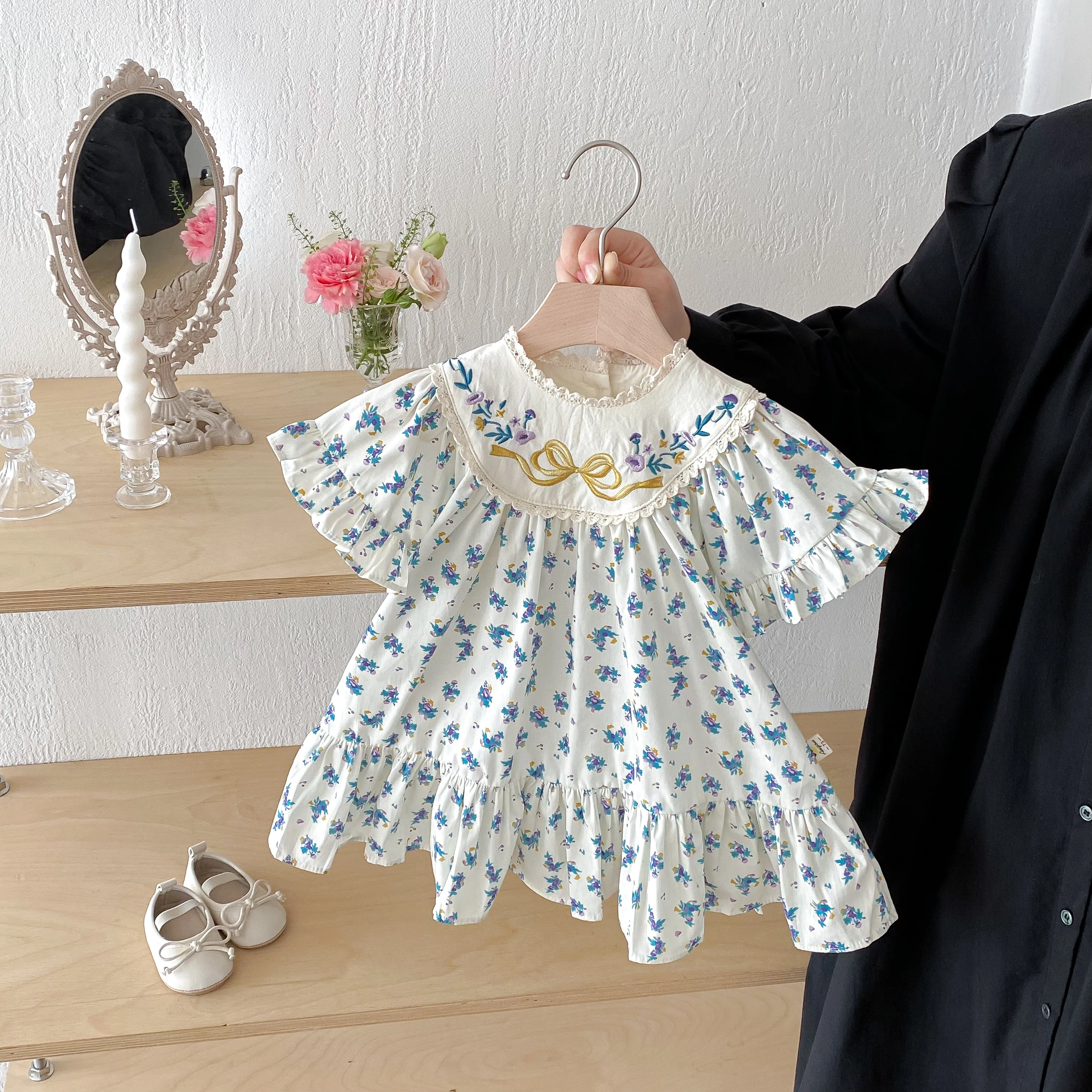Summer girls' dress, bow-embroidered fly-sleeved dress, floral printed casual dress