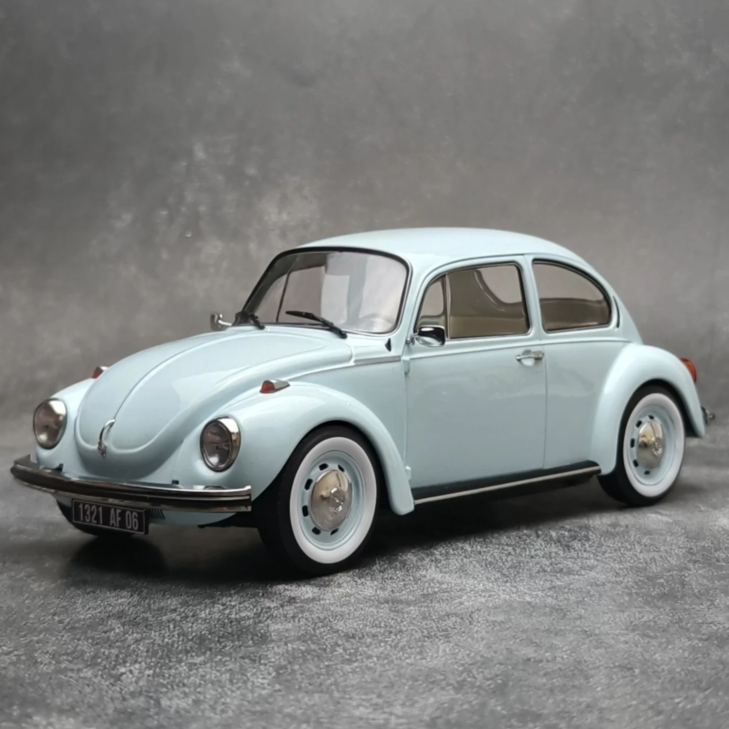 Norev Carros em Escala 1:18 Vo - Model Kit Volkswagen avaliação e preço