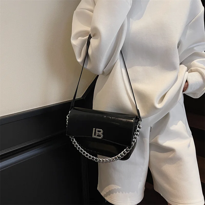 2026 ​Detachable Chain Office Transition Bag Caviar Grain Underarm Purse Desk To Weekend Ergonomic Carry System Premium​ - view 3